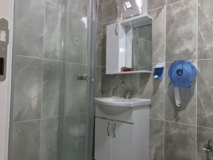 New Beylerbeyi Hotel Истанбул Екстериор снимка